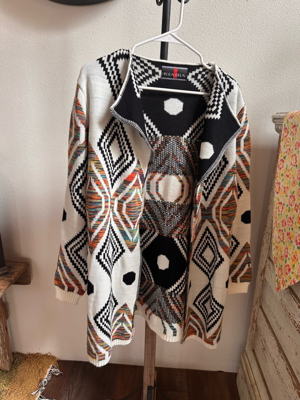 Women's Black & Cream Geometric Open Cardigan Sweater XL
